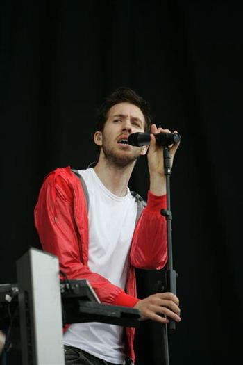 01 calvin harris at T in the park