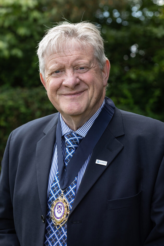 Alistair Grant, outgoing President of SELECT.