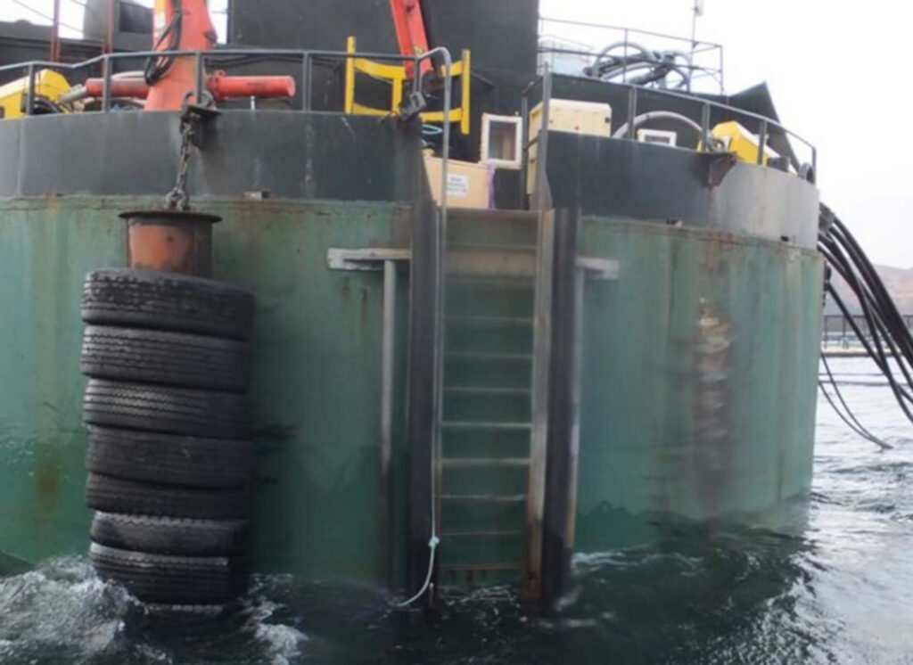 The Sea Cap pontoon that Mr. Hendry had been attempting to step onto.