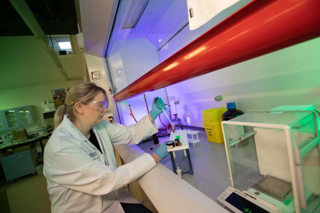 Dr Lorna Nisbet testing samples from Scottish prisons. Image supplied with release by the University of Dundee