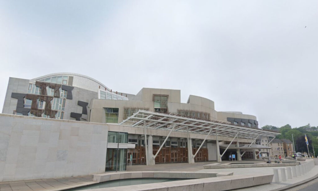 An image of a modern white building.