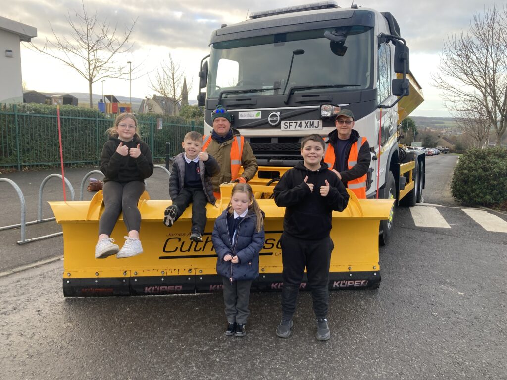 Gorebridge pupils in front of new gritter