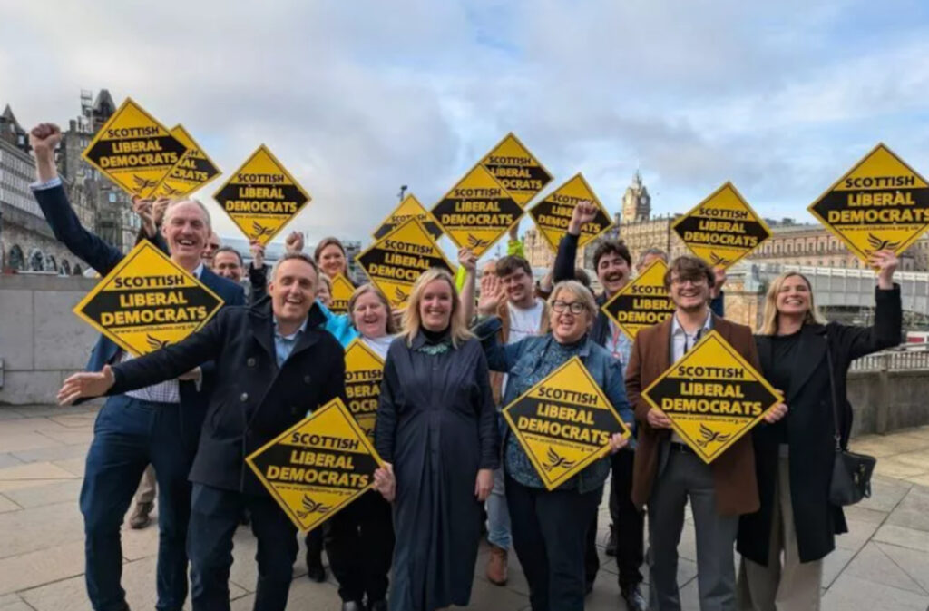 Louise Spence (centre). (C) Liberal Democrats.