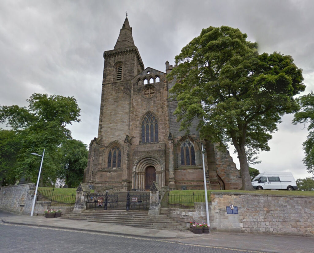 The church in Dunfermline plays host to thousands of visitors a year. (C) Google Maps.