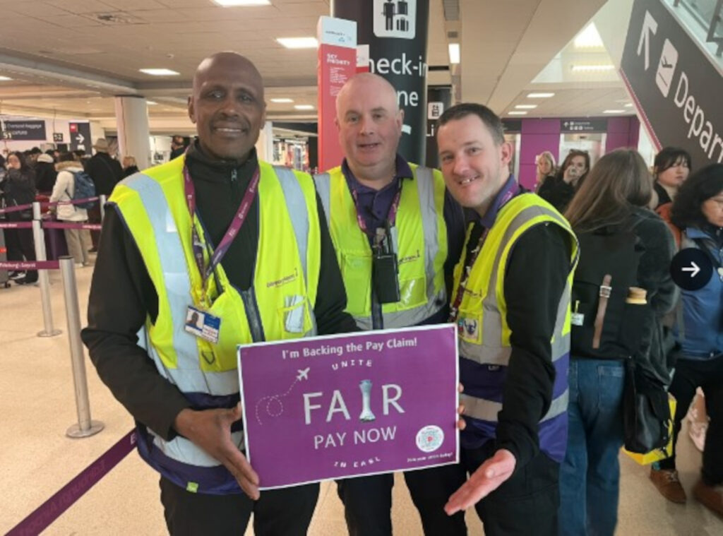 Workers campaigning at Edinburgh Airport (C) @UniteSCAirports/X